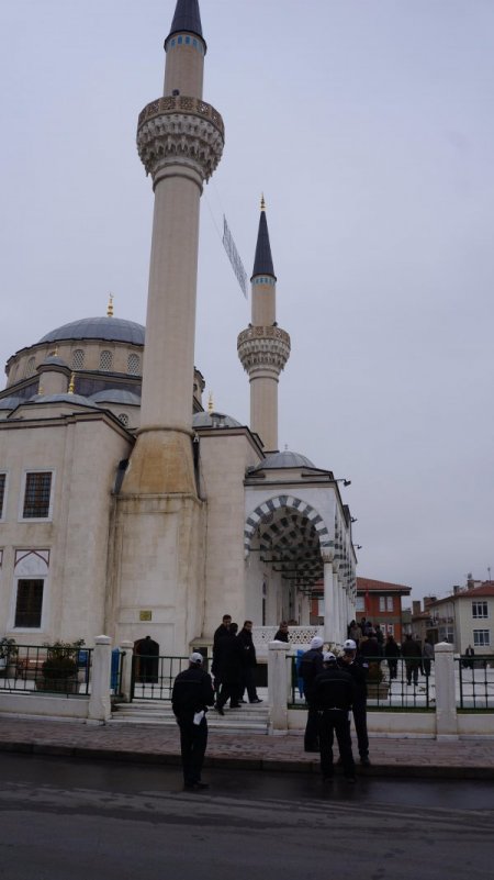 Erdoğan, namazını Aksa Camii’nde kıldı
