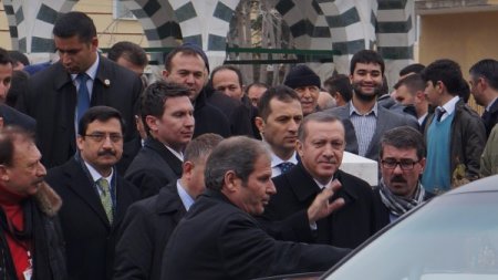 Erdoğan, namazını Aksa Camii’nde kıldı