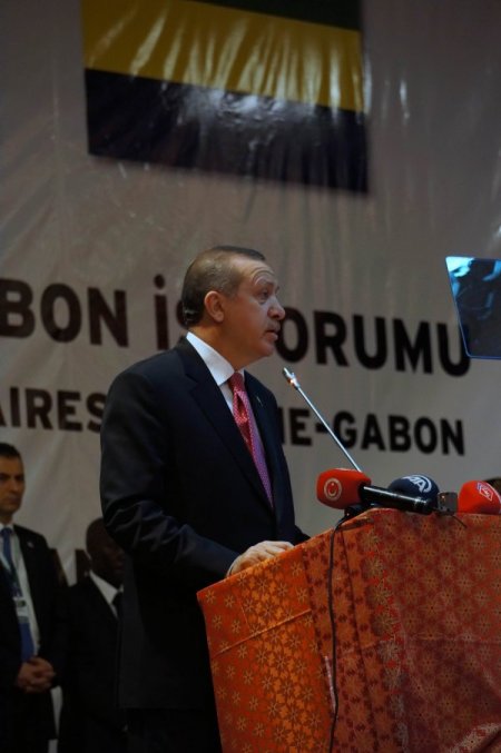 Erdoğan, Türk ve Gabonlu işadamlarına hitap etti.