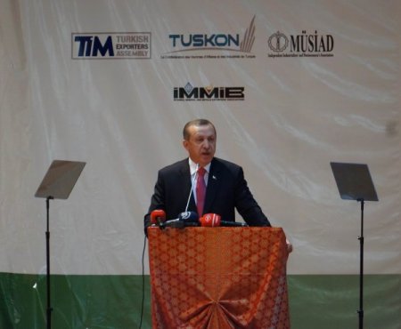 Erdoğan, Türk ve Gabonlu işadamlarına hitap etti.