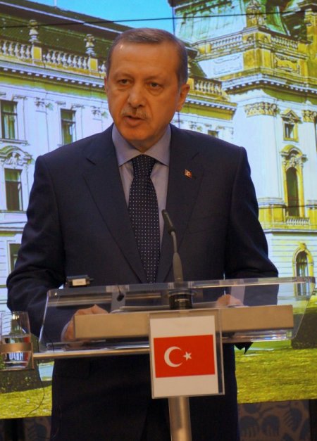 Erdoğan: AB kapısında bu kadar bekletilmemiz affedilir, dayanılır değil