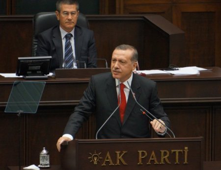 Erdoğan: Anayasa'da süre belli, yıl sonuna kadar olmazsa, yola devam ederiz