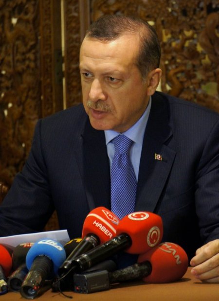 Erdoğan: Camileri bombalıyorsun, utanmadan ‘Müslümanım’ diyorsun