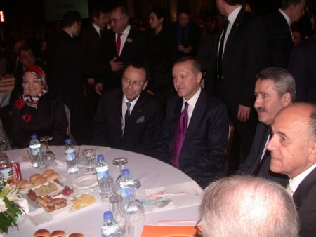 Erdoğan: İslam Dünyası Bir Şeyi Konuşuyor, İslamla Demokrasi Bir Arada Olabiliyormuş