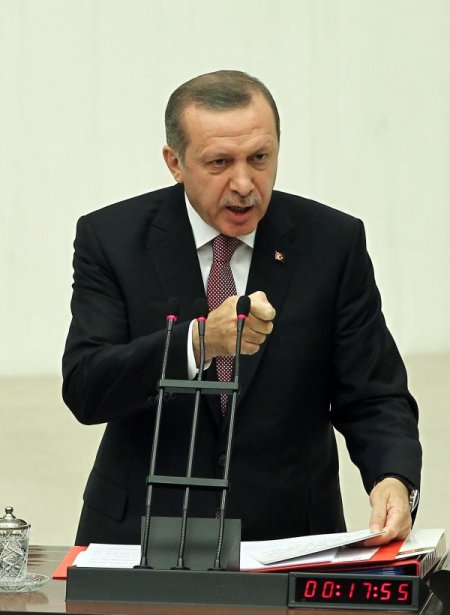 Erdoğan: Kendi evladını düşman tanıtan yönetim ülkenin enerjisini yok etti