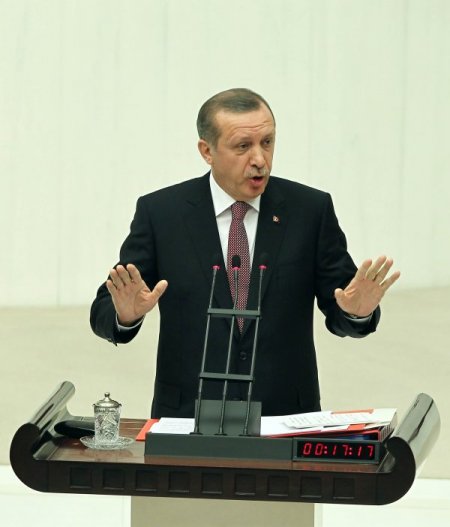 Erdoğan: Kendi evladını düşman tanıtan yönetim ülkenin enerjisini yok etti