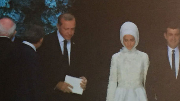 erdogan-kizina-boyle-veda-etti-7034192.jpeg