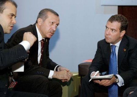 Erdoğan Medvedev'le Bir Araya Geldi