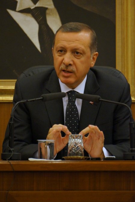 Erdoğan: Moskova-Şam uçağındaki malzemeler kesinlikle harp malzemesidir