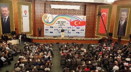 Erdoğan: Polisin gazı göz yaşartır, ama CHP'nin gazı zehirler