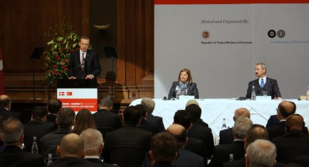 Erdoğan: Türkiye'nin AB üyeliği ırkçılığa anlamlı bir cevap olacaktır