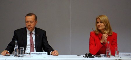 Erdoğan: Türkiye'nin AB üyeliği ırkçılığa anlamlı bir cevap olacaktır