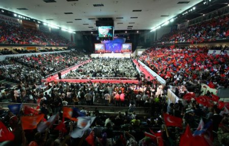 Erdoğan'dan Kürt vatandaşlara kucaklaşma çağrısı