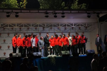 Erdoğan:terör Örgütü Türkiye Düşmanı Çevrelerin Verdiği İhaleyi Yerine Getiriyor