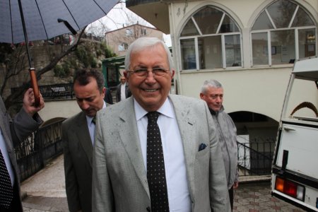 Ereğli Belediyesi, 5 camide bin seccade dağıttı