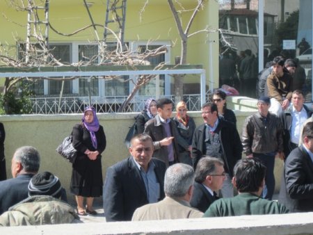 Ereğli Belediyesi'nde Gözaltına Alınan Zanlıların Sorgusu Sürüyor (2)