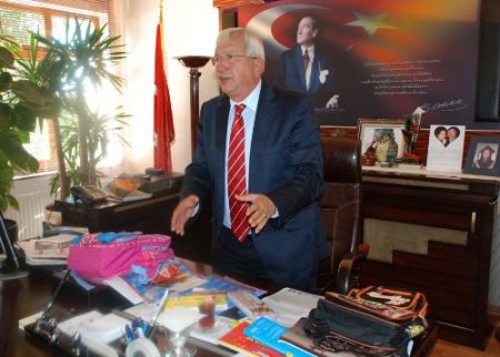 Ereğli Belediyesi'nden 200 Öğrenciye Yardım