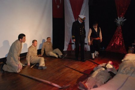 Ereğli Gönüllü Eğitimciler Derneği Çanakkale Şehitleri'ni Yadetti