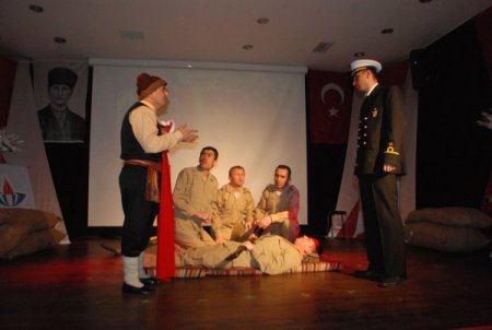 Ereğli Gönüllü Eğitimciler Derneği Çanakkale Şehitleri'ni Yadetti