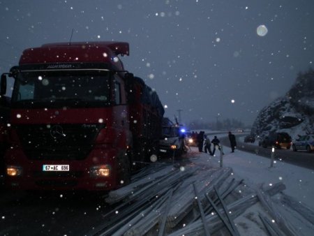 Ereğli Karayolunda Zincirleme Kaza