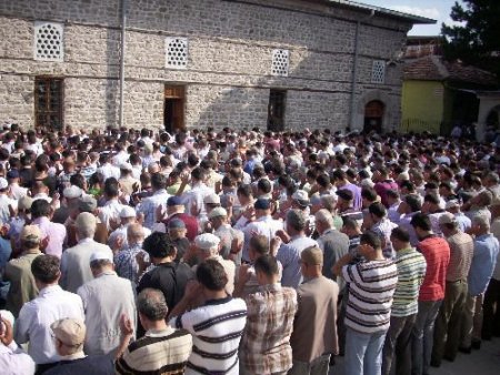 Ereğli Sanayici Ve Girişimci İdaşamladı Derneği Başkanı Yücel Vefat Etti