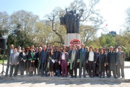 Ereğli'de avukatlar günü kutlaması