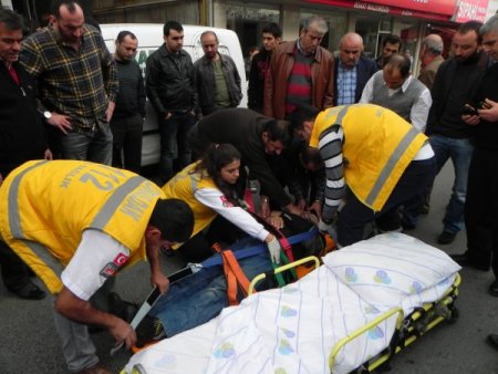 Ereğli'de bayan sürücü, yaşlı adama çarptı