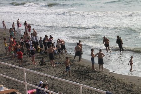 Ereğli'de denize giren çocuk boğuldu