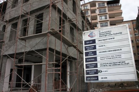 Ereğli'de fen lisesi ve liman başkanlığı binası inşaatları devam ediyor