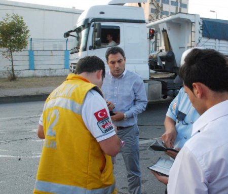 Ereğli'de İki Araç Çarpıştı, Ölü Ve Yaralı Yok