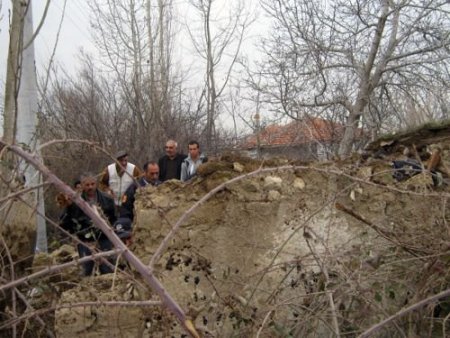 Ereğli'de Kömürlük Çöktü: 2 Ölü