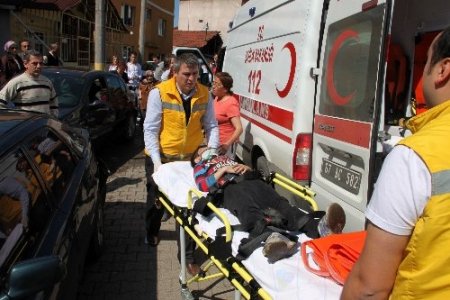 Ereğli’de otomobil bisiklet kullanan çocuğa çarptı: 1 yaralı