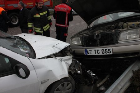 Ereğli’de otomobiller çarpıştı: 1 ölü, 1 yaralı