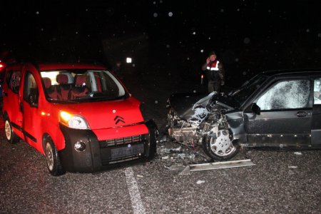 Ereğli’de trafik kazası: 5 yaralı
