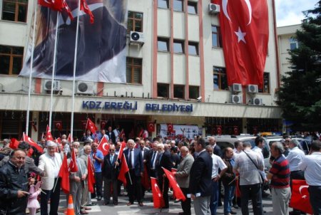 Ereğli'de Zübeyde Hanım Büstü Törenle Açıldı