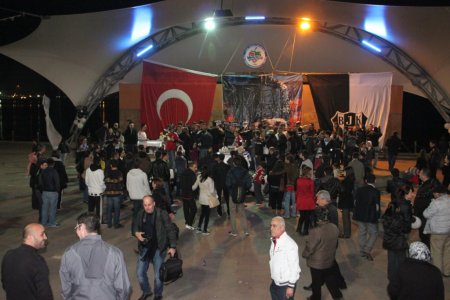 Ereğlili BJK'lı taraftarları takımlarını kuruluş yıldönümünü kutladı