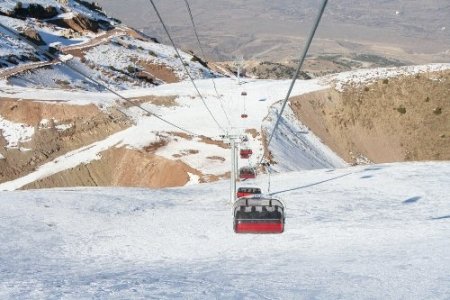 Ergan Dağı Tesisleri Turizme Göz Kırpıyor