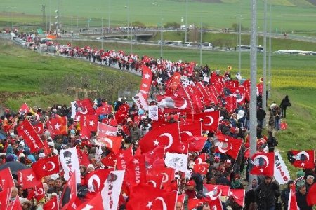 Ergenekon davası: Eylemciler Silivri'ye gelmeye başladı