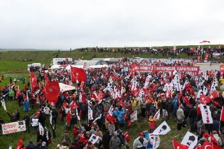 Ergenekon davası: Eylemciler Silivri'ye gelmeye başladı