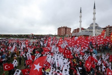 Ergenekon davası: Eylemciler Silivri'ye gelmeye başladı