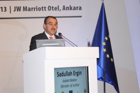 Ergin: Tutuklu gazeteciler, terör örgütü üyeliğinden yargılanıyor