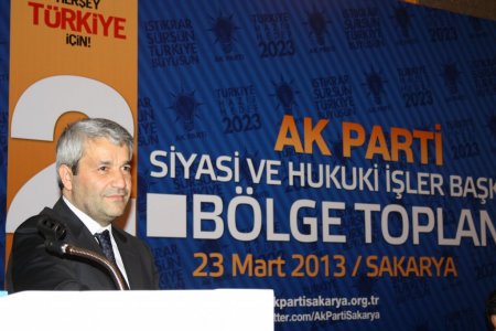 Ergün: DHKP-C'nin de terörle bir yere varılamayacağını görmesi lazım