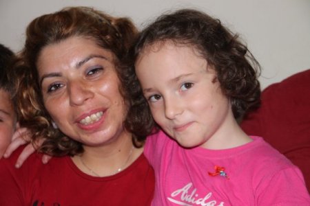 Erken dünyaya geldiği için 'yaşamaz' denilen minik Cansu, şimdi okullu oldu