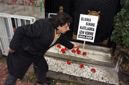 Ermeni kökenli vatandaşlara yönelik saldırılar protesto edildi