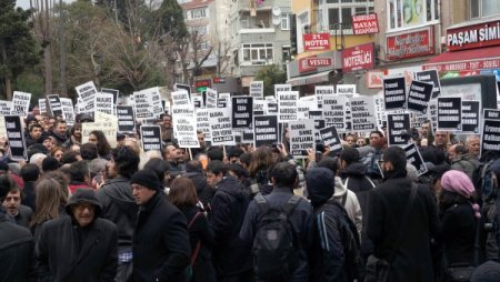 Ermeni kökenli vatandaşlara yönelik saldırılar protesto edildi