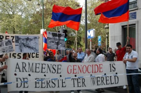 Ermeniler Brüksel’de Yürüdü