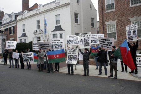 Ermenistan’ın ABD büyükelçiliği önünde Hocalı eylemi
