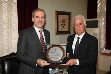 Eroğlu: Biz her zaman Türkiye ile anavatanımızla iftihar ettik