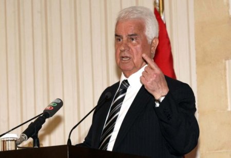 Eroğlu: Umarım seçim kampanyasında söylenenler müzakere masasına yansımaz