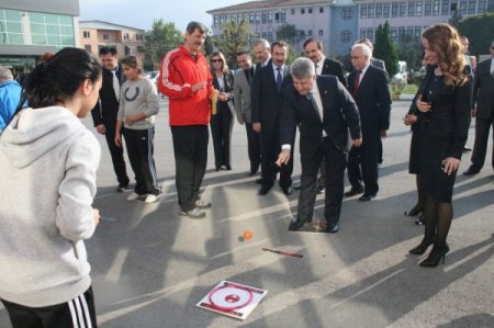 Ersöz: Okullarımızdaki mevcut kapasiteyi kullanmak istiyoruz